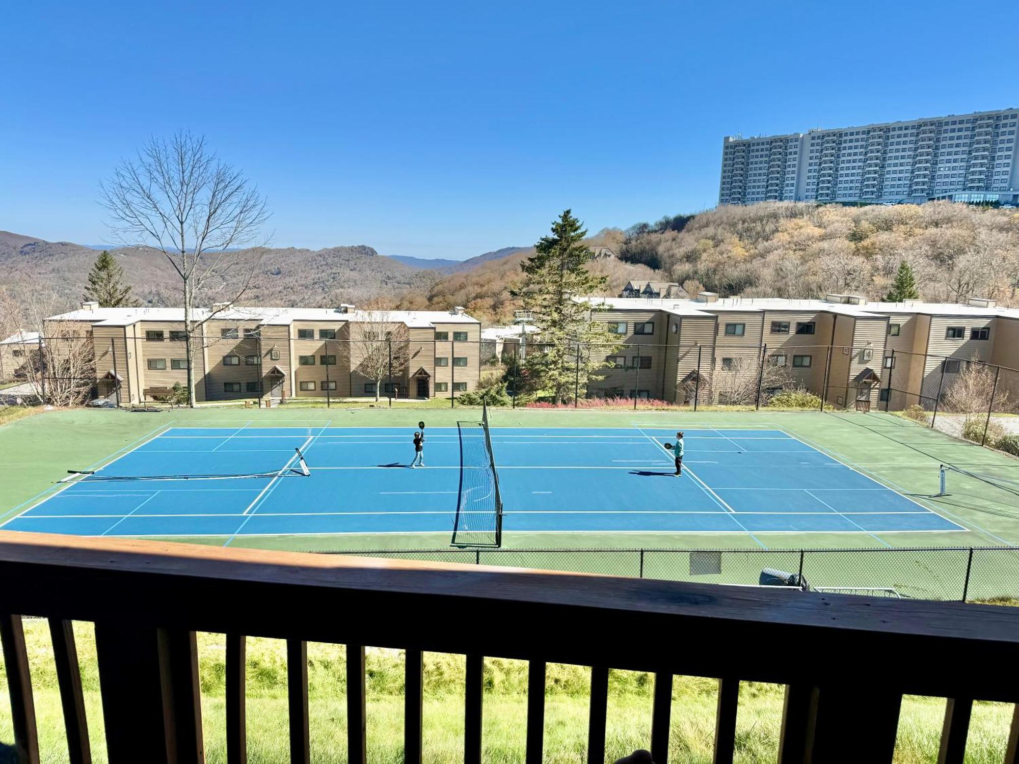 The Sugar Suite - Renovated With A View! Ac! Pool, Hot Tub, Sauna, Gym, Ev Sugar Mountain Exterior foto