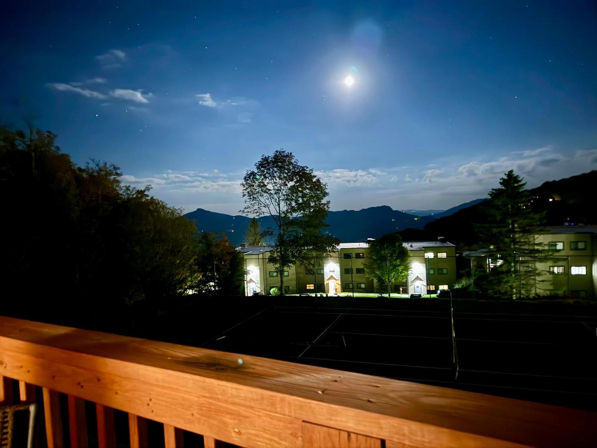 The Sugar Suite - Renovated With A View! Ac! Pool, Hot Tub, Sauna, Gym, Ev Sugar Mountain Exterior foto